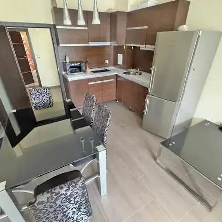 Апартамент Apartments Nessebar *